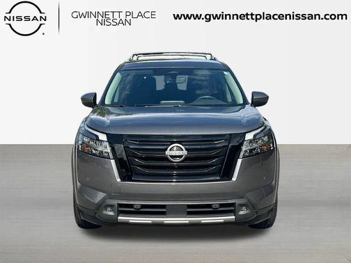 2023 Nissan Pathfinder SL 4WD