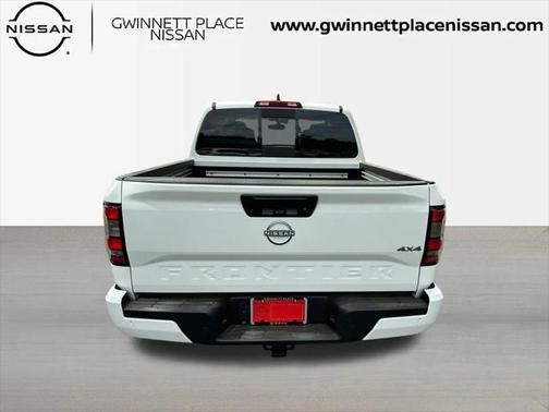 2025 Nissan Frontier SV