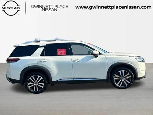 2023 Nissan Pathfinder Platinum 4WD