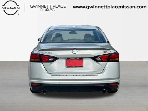 2023 Nissan Altima SR FWD