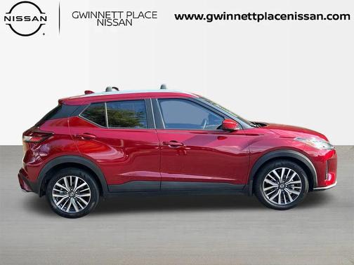 2021 Nissan Kicks SV