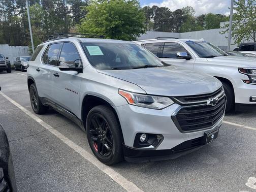 Silver Ice Metallic 2020 Chevrolet Traverse Premier