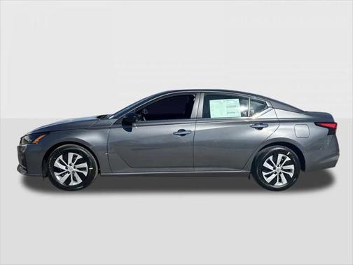 2025 Nissan Altima S FWD