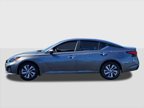 2025 Nissan Altima S FWD