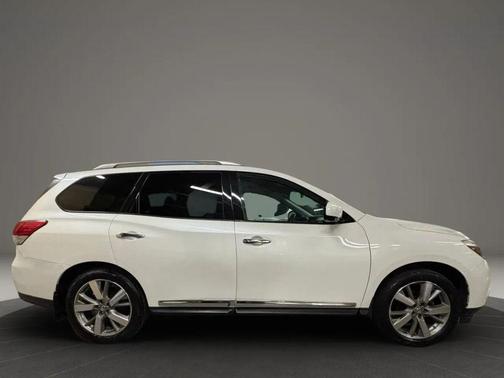 2016 Nissan Pathfinder Platinum