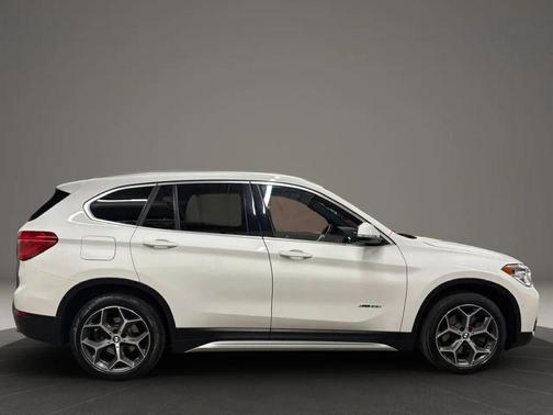 White 2018 BMW X1 xDrive28i