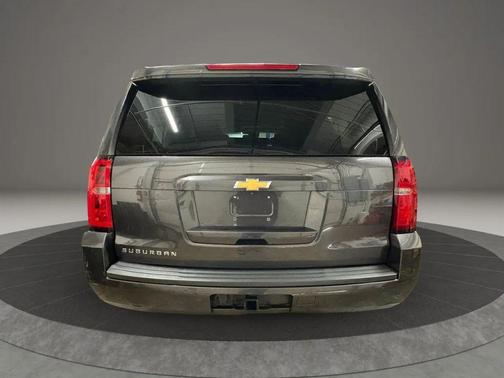 2017 Chevrolet Suburban LT