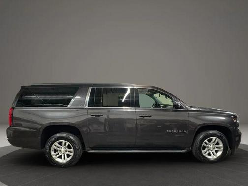 2017 Chevrolet Suburban LT