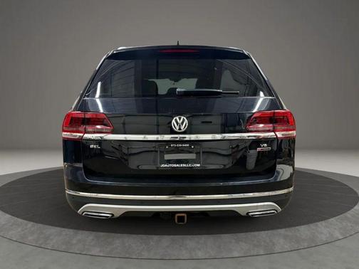 2018 Volkswagen Atlas 3.6L SEL Premium