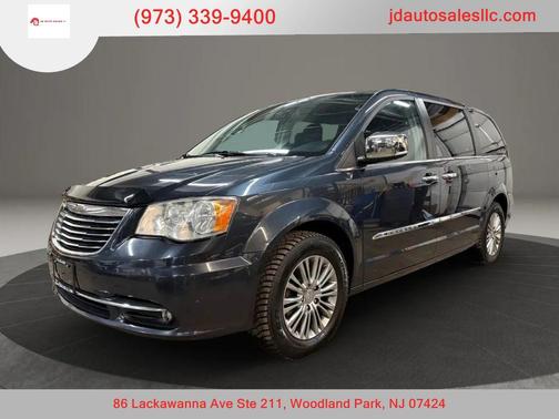 2013 Chrysler Town & Country Touring-L