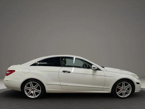 White 2010 Mercedes-Benz E-Class E 350 Coupe 2D
