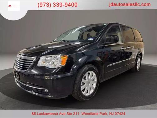 2016 Chrysler Town & Country Touring