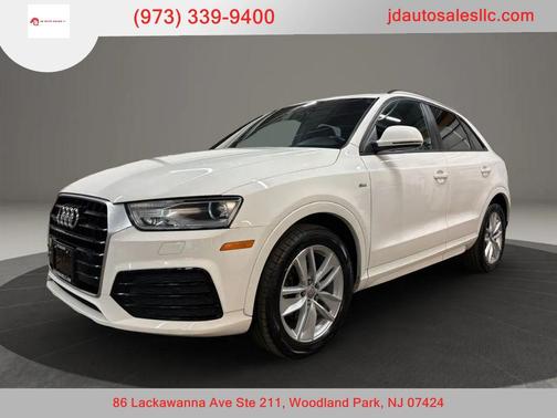 White 2018 Audi Q3 2.0T Sport Premium