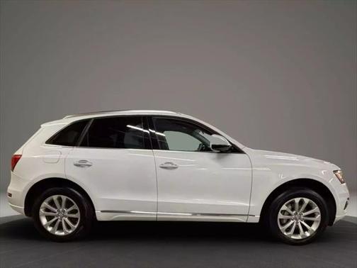 2016 Audi Q5 2.0T Premium Plus