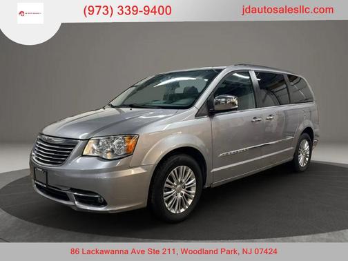 2015 Chrysler Town & Country Touring-L