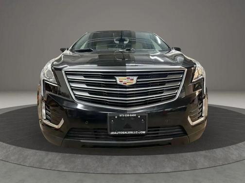 Black 2019 Cadillac XT5 Luxury