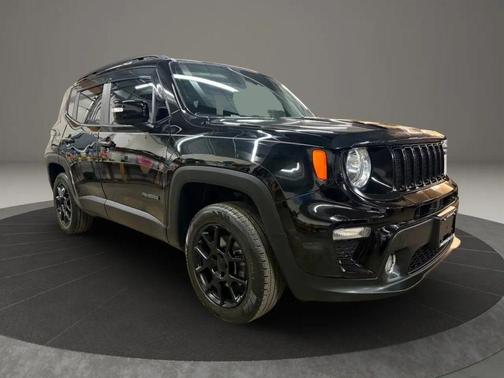 Black Clearcoat 2020 Jeep Renegade Altitude