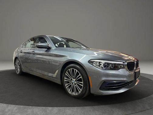 Bluestone Metallic 2019 BMW 530e xDrive iPerformance