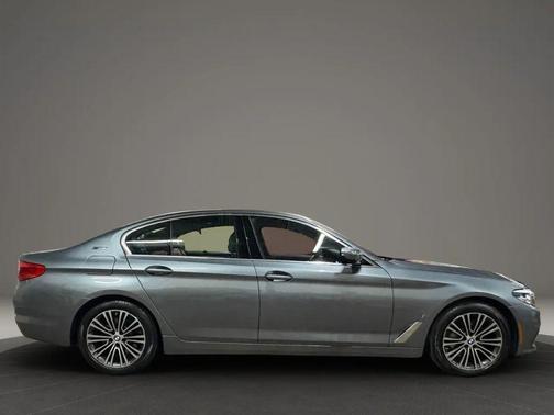 Bluestone Metallic 2019 BMW 530e xDrive iPerformance