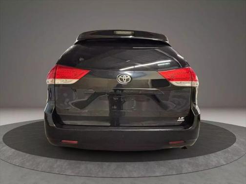2012 Toyota Sienna LE