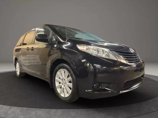 2012 Toyota Sienna LE