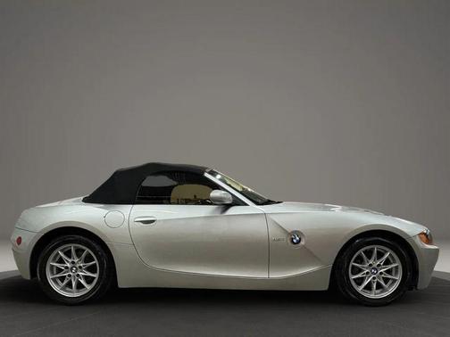 2003 BMW Z4 2.5i Roadster