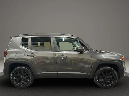 2017 Jeep Renegade Altitude