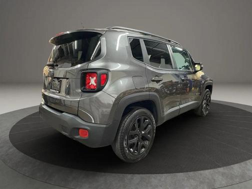2017 Jeep Renegade Altitude