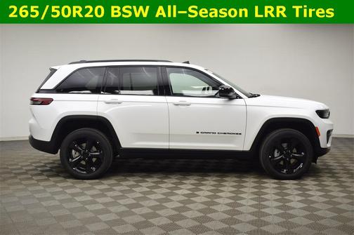 2025 Jeep Grand Cherokee Laredo