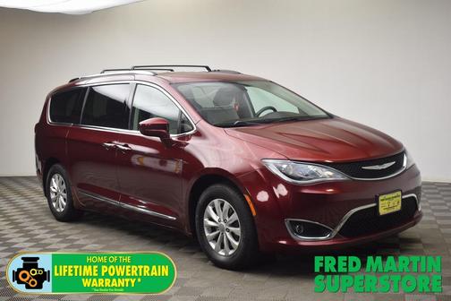 2018 Chrysler Pacifica Touring-L