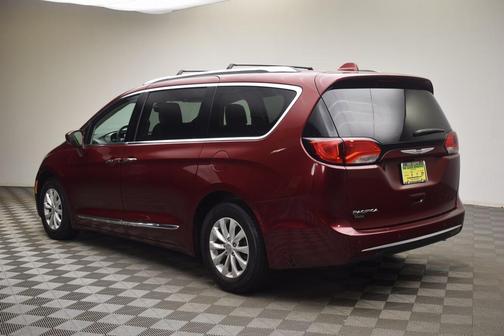 2018 Chrysler Pacifica Touring-L