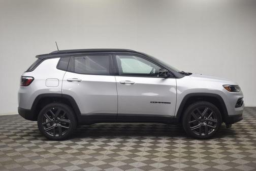 Silver Zynith 2026 Jeep Compass Limited
