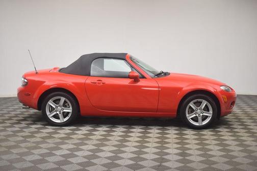 2006 Mazda MX-5 Miata Touring