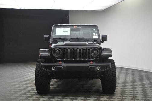 Black Clearcoat 2026 Jeep Gladiator Rubicon
