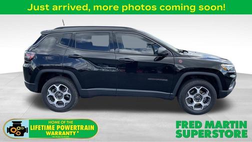 Diamond Black 2022 Jeep Compass Trailhawk