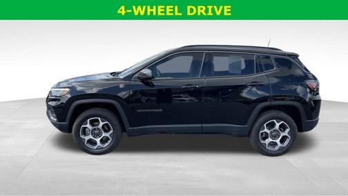 Diamond Black 2022 Jeep Compass Trailhawk