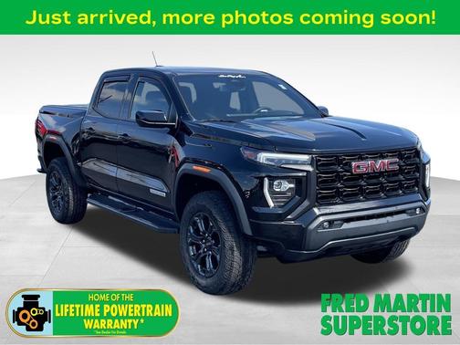 Onyx Black 2025 GMC Canyon Elevation