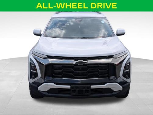 Iridescent Pearl Tricoat 2025 Chevrolet Equinox ACTIV