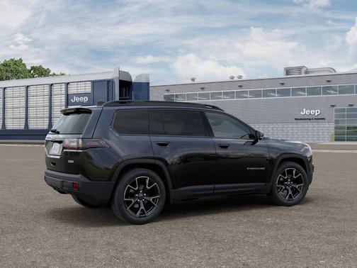 Diamond Black 2026 Jeep Cherokee Overland