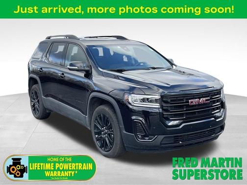 2023 GMC Acadia SLT