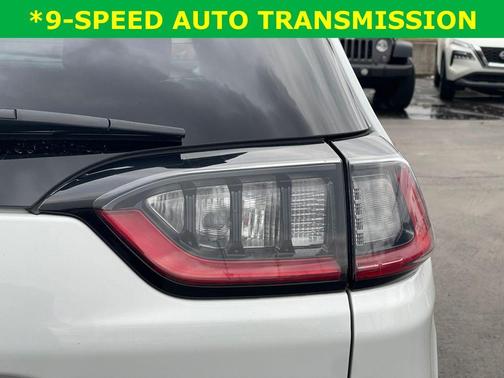 2022 Jeep Cherokee Latitude Lux