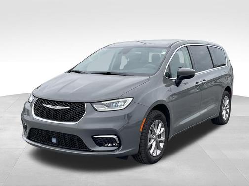 Ceramic Gray Clearcoat 2023 Chrysler Pacifica Touring-L