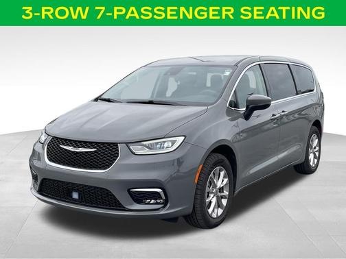 Ceramic Gray Clearcoat 2023 Chrysler Pacifica Touring-L
