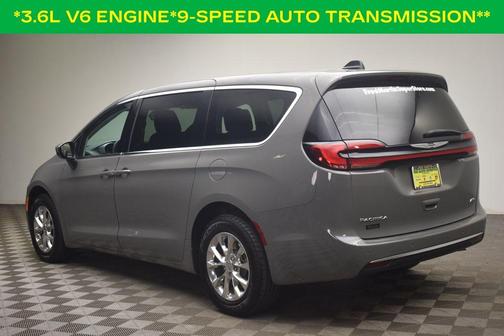 Ceramic Gray Clearcoat 2023 Chrysler Pacifica Touring-L