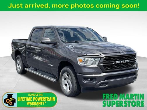 Granite Crystal Clearcoat Metallic 2024 RAM 1500 Big Horn