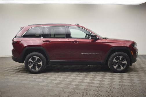 2025 Jeep Grand Cherokee 4xe Base