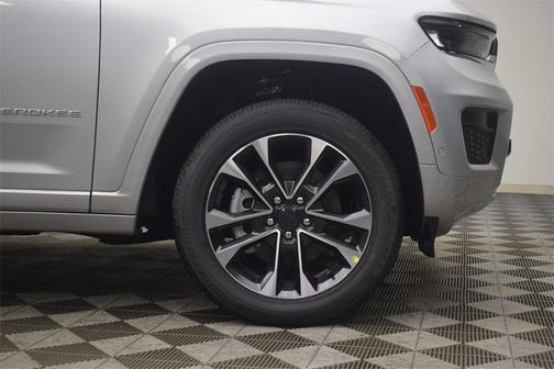 2025 Jeep Grand Cherokee L Overland