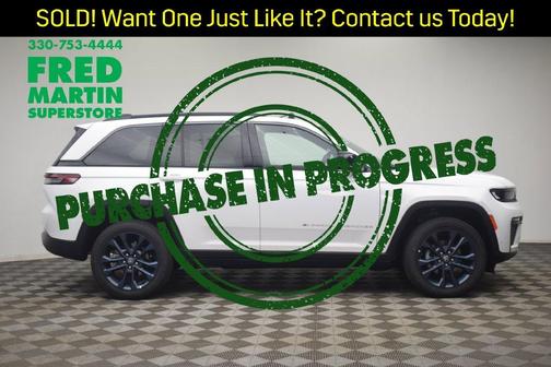 Bright White Clearcoat 2026 Jeep Grand Cherokee Limited