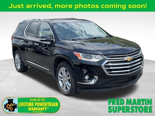 Mosaic Black Metallic 2021 Chevrolet Traverse High Country