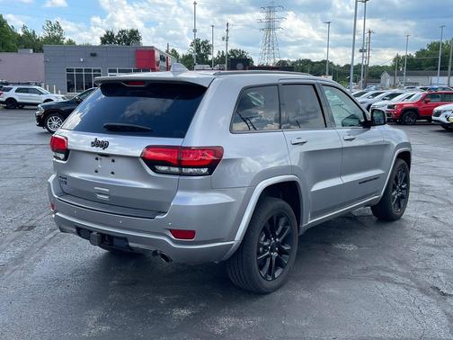 2021 Jeep Grand Cherokee Laredo X